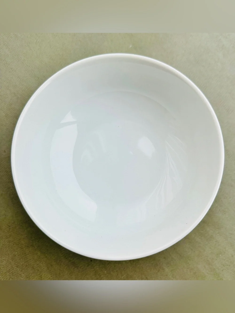 Williams Sonoma soup salad bowl -set of 12